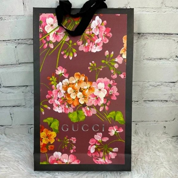 Gucci Handbags - ⭐GUCCI Blooms shopping bag BRAND NEW